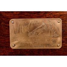 Sold at Auction: Victor Iv, Victor IV Disc Horn Phonograph W ...