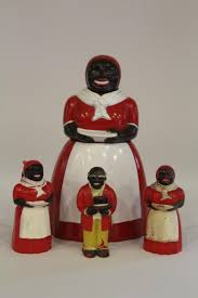 Lot - Aunt Jemima plastic cookie jar, S & P, Syrup