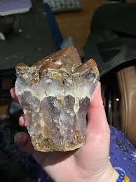 Found at parents- Canada : r/whatsthisrock