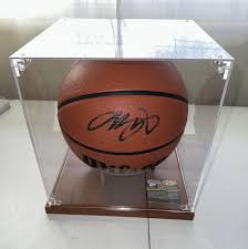 Lebron James Signed Wilson Basketball in Display Case - Los ...
