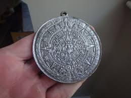 CALENDARIO AZTECA Y PIEDRA DEL SOL MEDALLION Aztec Calendar Medal Coin BX Z 11 | eBay