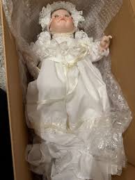 LEE MIDDLETON FIRST MOMENTS CHRISTENING DOLL SIGNED BY LEE ...