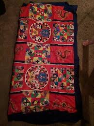Vntg multi-color Chinese “bai Jim bie” Folk Art Quilt 59” x ...