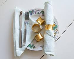 Handmade Napkin Rings: Gold Hammered Metal | In-Sattva