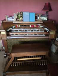Baldwin Cinema II Organ No Scratches Needs new speaker but ...