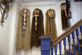 Inside the well-curated home of the DMA's Anne Bromberg