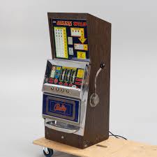 A 'Jokers Wild' slot machine, Bally, Chicago, USA, second ...