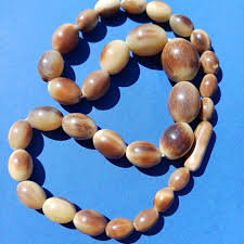 Scottish Bovine Stag Carved Horn Graduated Bead Necklace ...