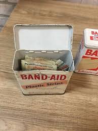 Vintage Lot of 3 Band-Aid Metal Tins, Two empty, One has some Band-Aids In it | eBay