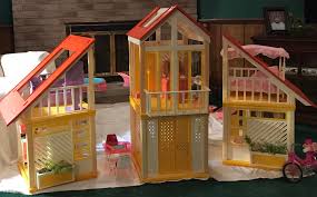 Free Barbie House with accessories. I live on Howard Rd ...