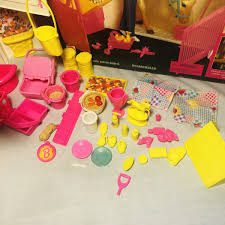Vintage 1995 Barbie Feeding Fun Stable Mattel Near ...