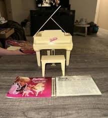 Vintage Barbie sized keyboard guitar | Mercari