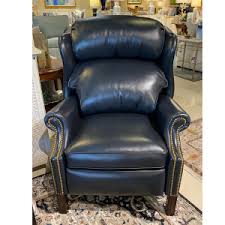 Woodbridge Recliner - Yarbrough Interiors