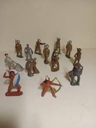 11 Barclay standard gauge soldiers, 2 Indians. | eBay