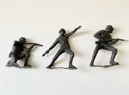 Vintage Gray Louis Marx 6” Toy Soldiers Set of 3 - Etsy