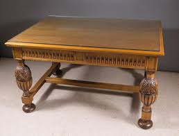 Lot - AN OAK LIBRARY TABLE