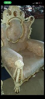 Baroque armchair with silver accents | €1,250 | Whoppah