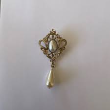 Vintage | Jewelry | Vintage Costume Victorian Style Brooch | Poshmark