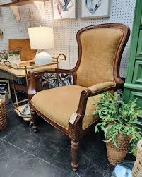 🤩 Having unique chairs is one comfortable way to make a bold statement! Buford is going to kick off our theme for this week. Be sure to check out our Stories to