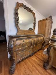 6piece King Wood Marble Bedroom Set for Sale in Auburn, WA - OfferUp