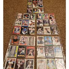 Large Lot of 1000+ Baseball Cards 90 are In Plastic Sleeve ...