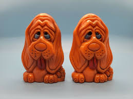 Vintage 1970s Plastic Hound Dog Salt + Pepper Shakers w/ Stand Made in Hong Kong | eBay