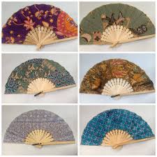 ECO-RESPONSIBLE Folding Fans - Etsy
