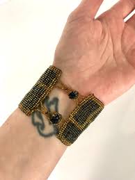 90s Geometric Beaded Cuff Bracelet W/ Grasshopper Closure ...