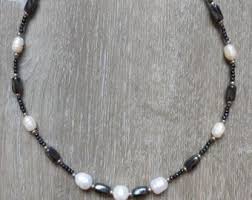 Dainty black & White Freshwater pearl Necklace - Etsy