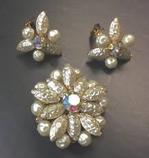 Signed Beau Jewels Fabulous Demi Parure Brooch Clip Earrings Glamorous | eBay