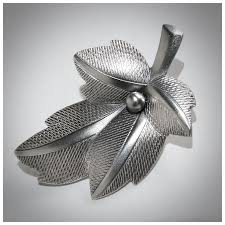 Beau Sterling Textured Leaf Pin. For Sale at Ruby Lane