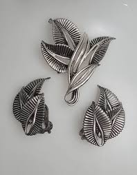Vintage Beau Sterling Silver Art Deco Leaves Set. Brooch W ...