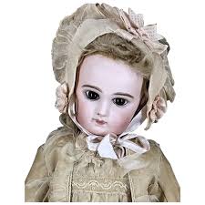 Bebe' Depose' Jumeau incised Size 8. For Sale at Ruby Lane