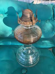 VINTAGE BEEHIVE & SCROLL CLEAR GLASS OIL LAMP Queen Anne ...