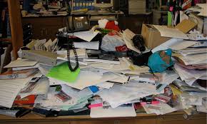 Is Your Messy Desk An Embarrassment at Work?