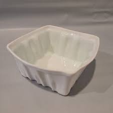 Porcelain Berries Container Dish Refrigerator Ceramic Carton ...