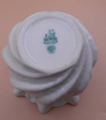VINTAGE BELLEEK IRELAND Parian China No 0857 Luster-ware ...