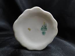 Belleek Giftware, Ireland: Sunflower Vase (s), 7 1/2 ...