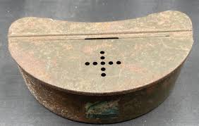 COLLECTIBLE VINTAGE ANTIQUE METAL "FALLS CITY" FISHING BAIT ...