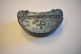 Vintage Fishing Bait Box 1940's 1950's, vintage worm can ...