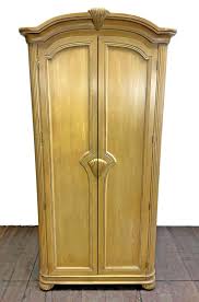 Sold at Auction: Vintage Bernhardt Furniture Entertainment Armoire