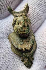 Ancient Roman LUNA Mount - Etsy