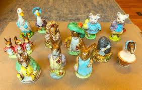 Large collection of Beatrix Potter porcelain figurines Beswick ...