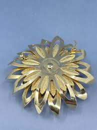 Emmons Brooch Pin three tiered textured gold tone faux pearl ...