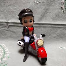 Betty Boop | Kitchen | Bikin Betty Salt Pepper Shakers ...