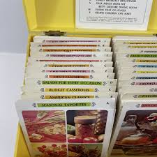 Vintage 1971 Betty Crocker Recipe Card Library With Yellow ...