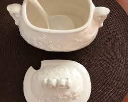 Vintage White Porcelain Tureen: Embossed Daisy Pattern, Made in Japan - Etsy