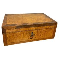 19th Century Regency Elm Wood And Rosewood Box For Sale at ...