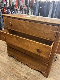 How old do yall think this dresser is? A steal for $15! : r ...