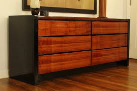 Glassy and classy.. Gorgeous 3 piece 'Elan' Bedroom set by Henredon furniture in great vintage condition! It's a set you have to see to believe! Henredon is widely considered an upper echelon